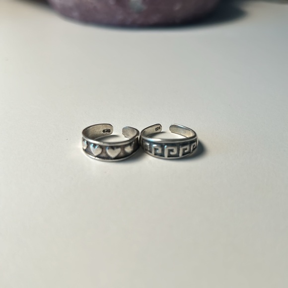 (2) Silver Adjustable Toe Rings - Picture 3 of 3